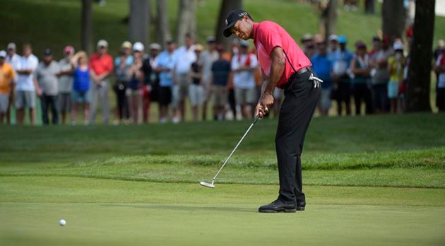 Tiger Woods Putting