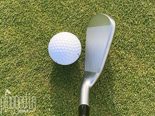 Mizuno JPX923 Hot Metal HL Irons address