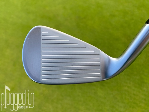 Mizuno JPX923 Hot Metal Irons face