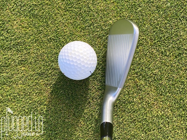 Mizuno JPX923 Hot Metal pro Irons address