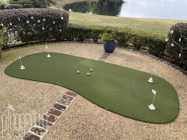 SYNLawn Portable Putting Green outside