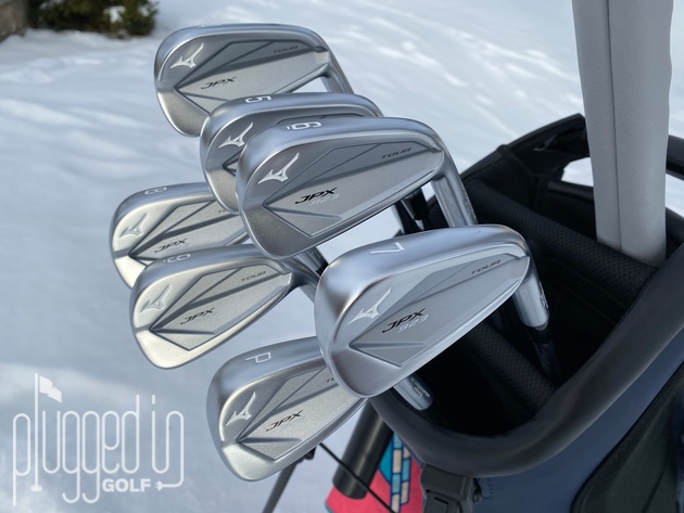 Mizuno jpx923 tour irons in bag