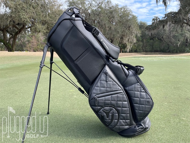Vessel Player III Carbon Black Golf Bag side