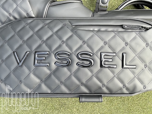 Vessel Player III Carbon Black Golf Bag