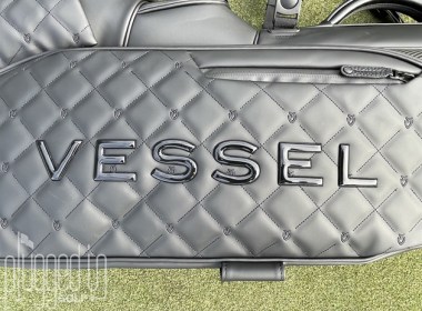 Vessel Player III Carbon Black Golf Bag