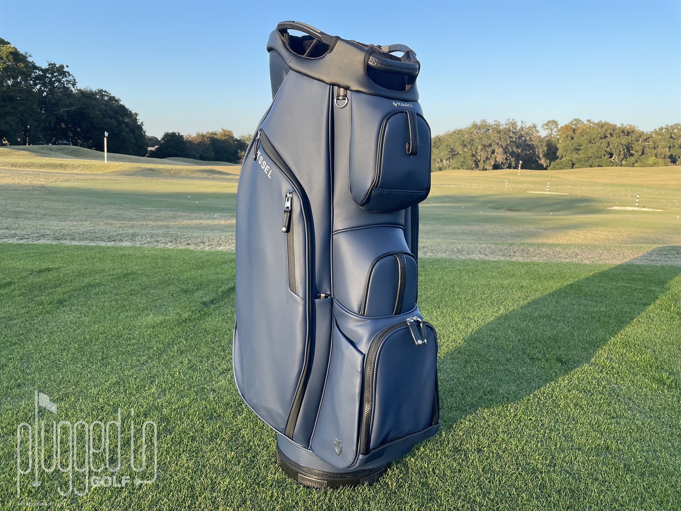 VESSEL Lux Cart II Golf Bag Review - Plugged In Golf