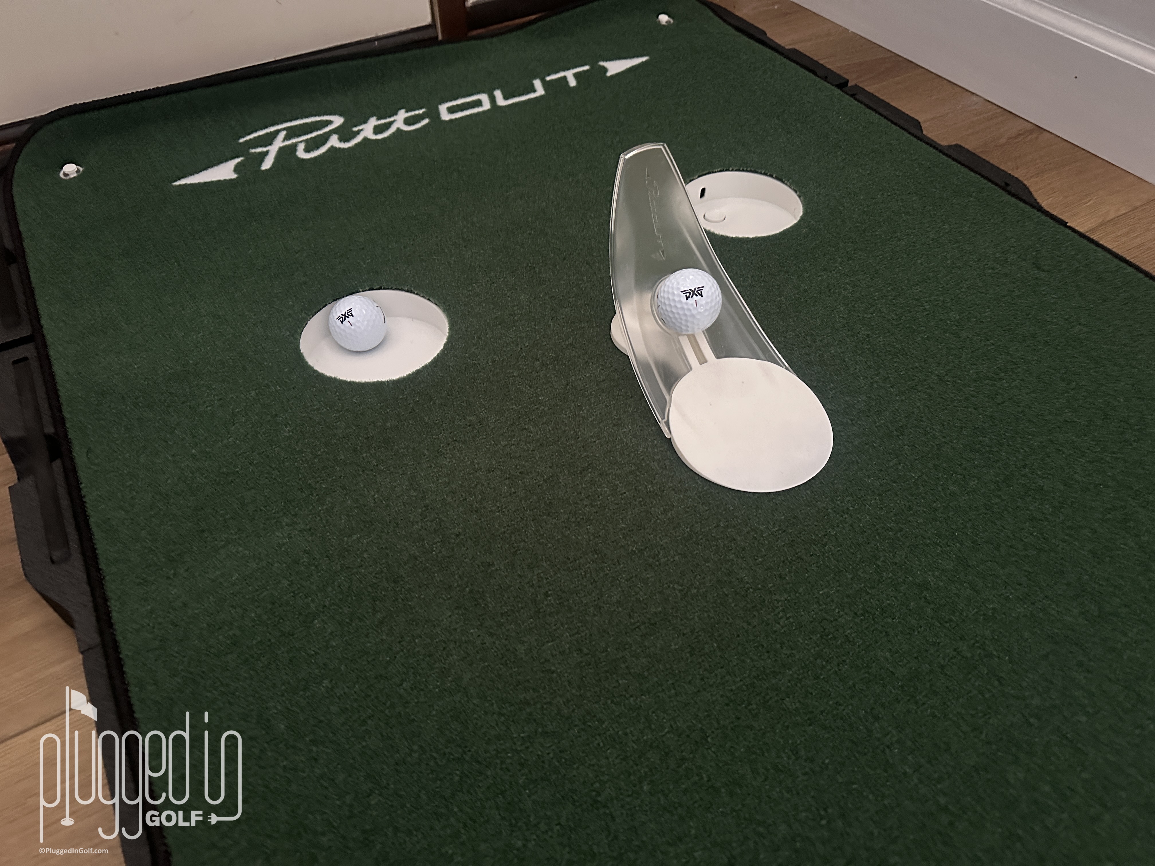 PuttOUT AirBreak Max Putting Green Review - Plugged In Golf