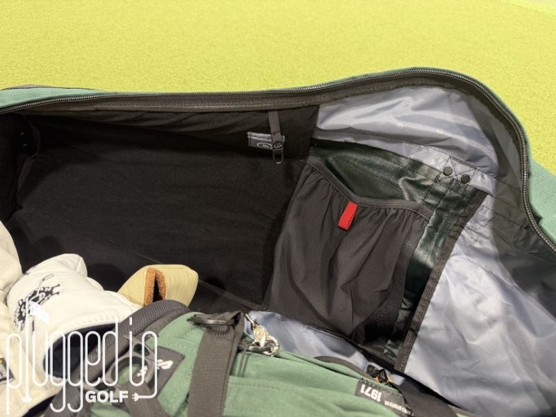 Sun Mountain ClubGlider3 Travel Bag inside of bag