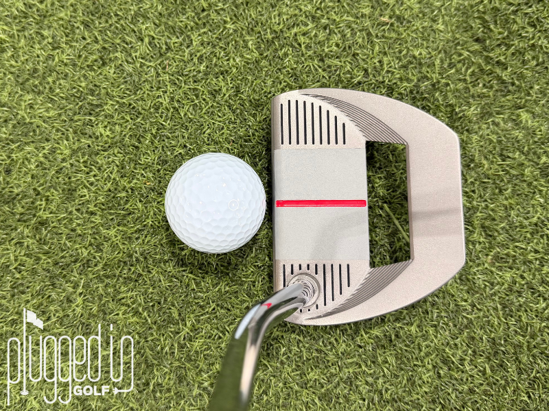 Spoiler OG Putter at address