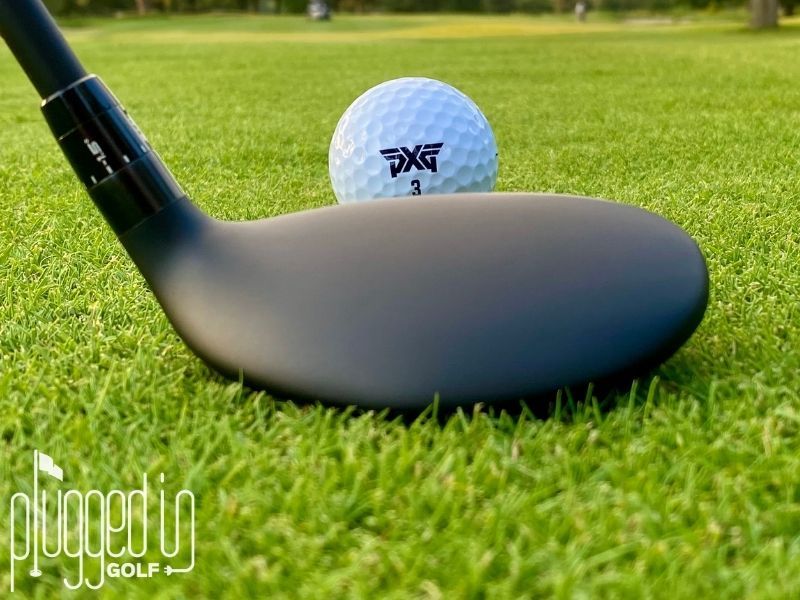 Picture of the back top crown of the Srixon ZXi RKT 4 hybrid.